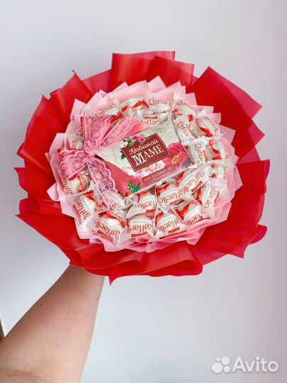 Сладкие букеты из конфет и зефира