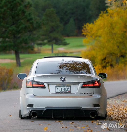 Задние фонари Lexus is 250 05 - 13 стоп сигналы