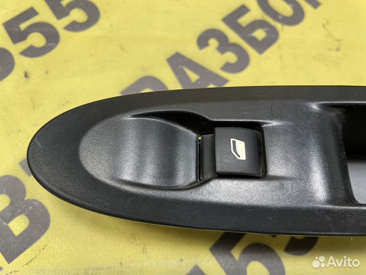 Кнопка стеклоподъемника зл Citroen C4 2