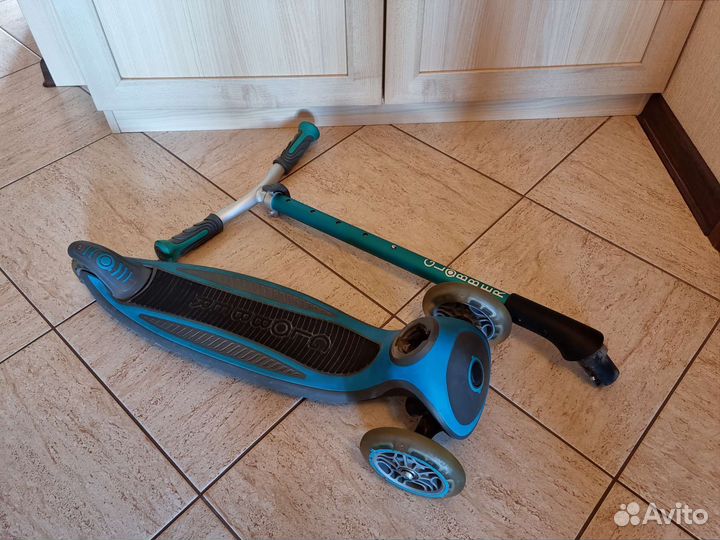 Самокат трехколесный globber