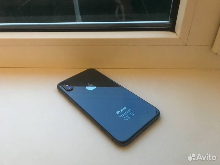 iPhone X, 64 ГБ
