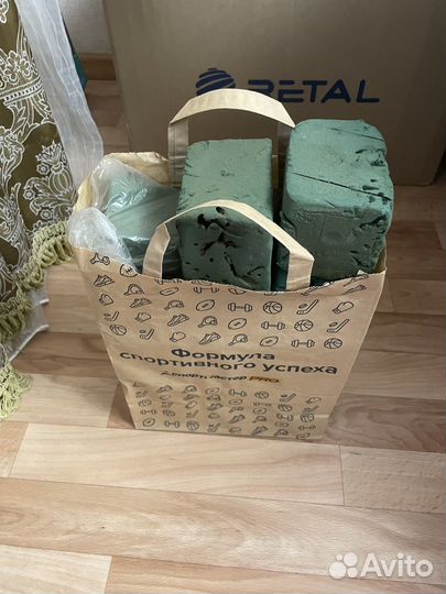 Губка флористическая фирмы Оазис бу