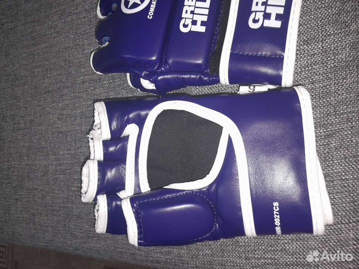 Перчатки для единоборств mma