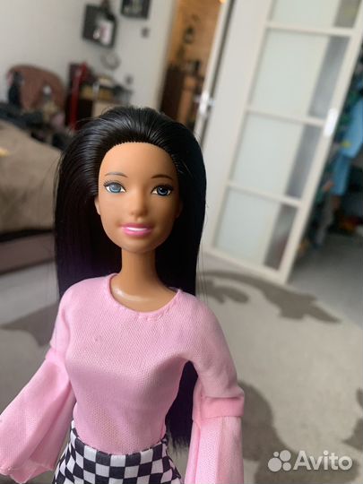 Кукла гибрид типа Барби