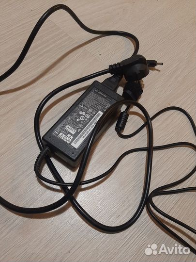 Зарядное устройство для ноутбука