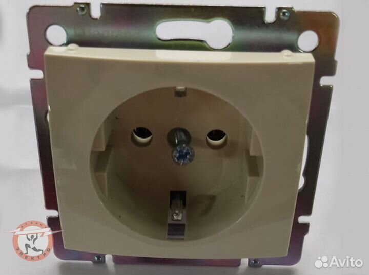 Розетки Legrand в ассортименте