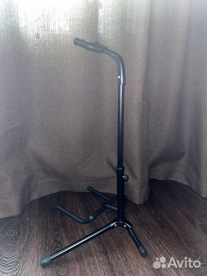 Подставка для гитары