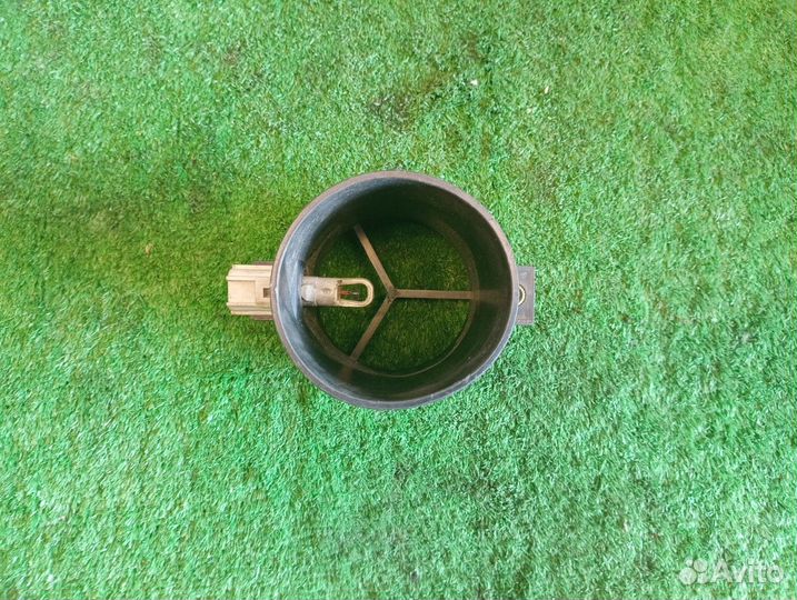 Датчик массового расхода воздуха Ford Focus