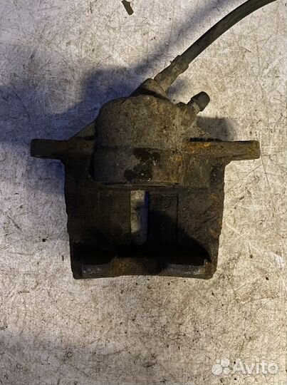 Ford mondeo 3 передний правый суппорт
