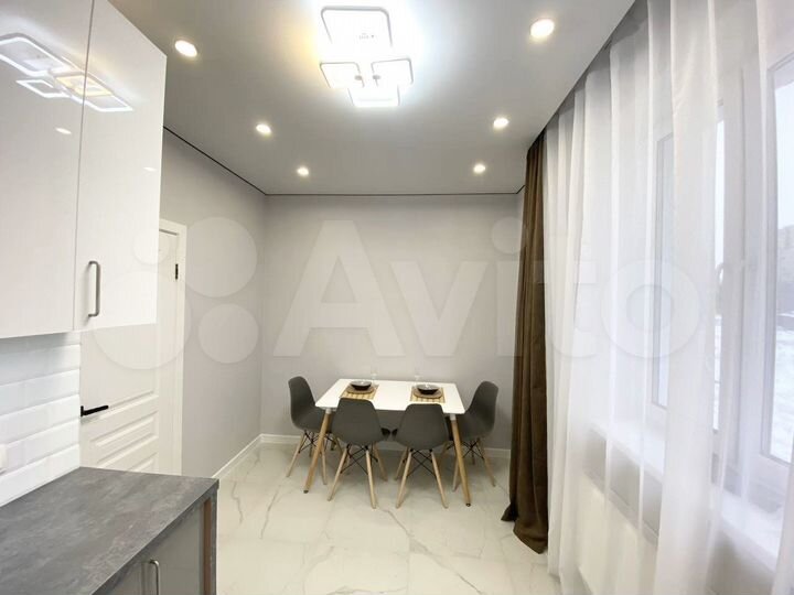 2-к. квартира, 56 м², 4/25 эт.