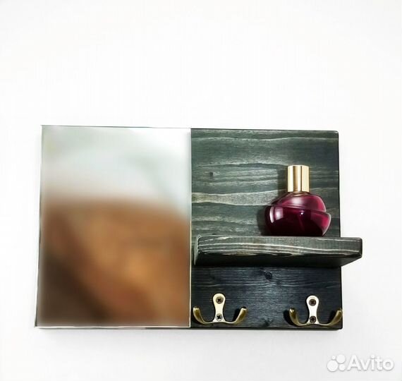 Полка ключница с зеркалом