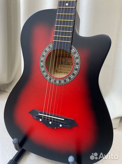 Гитара новая