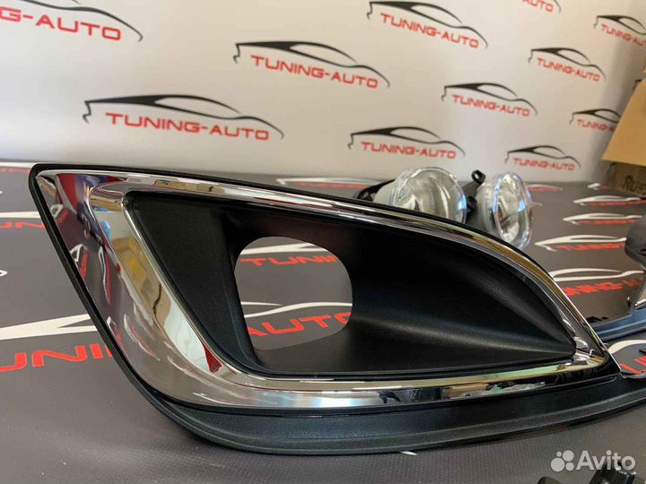 Противотуманные фары Toyota Noah (R80 )