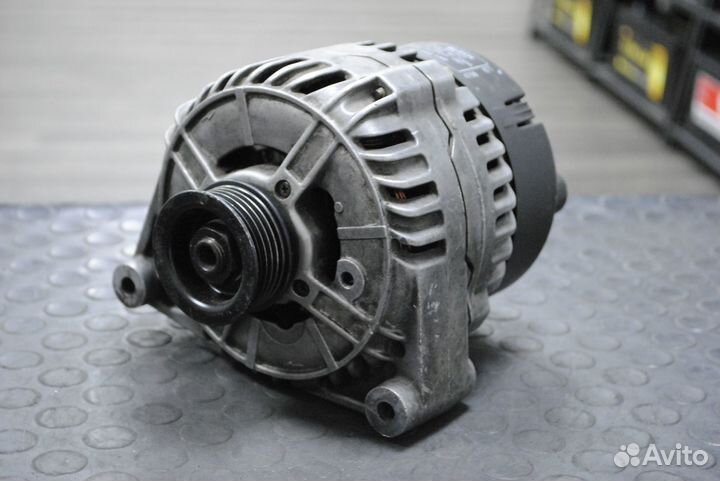 Генератор BMW 525 E39, 725 E38 2.5 TD б/у 140А