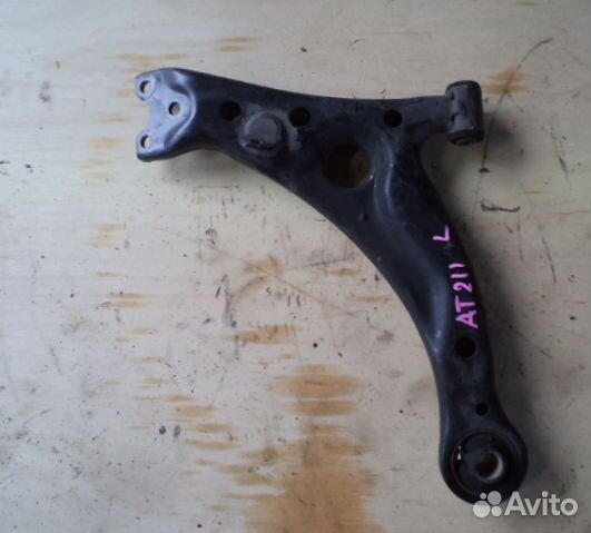 Рычаг передний toyota carina AT211