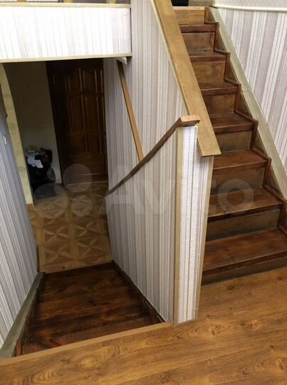 Дом 182 м² на участке 4,9 сот.