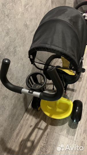 Детский велосипед с ручкой