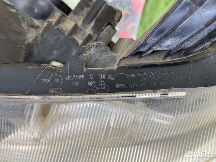 Фара левая Toyota Hilux VII 2011-2015 рестайлинг