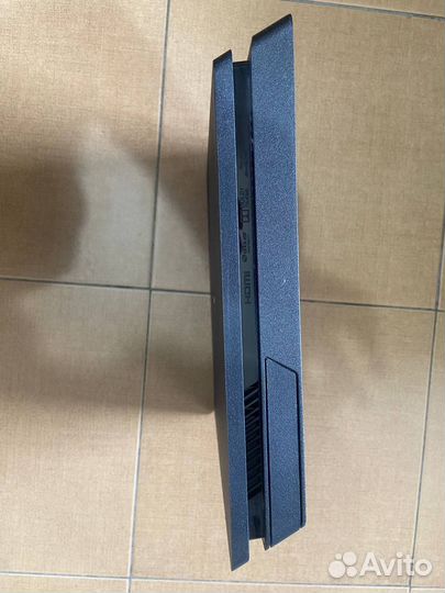 Игровая приставка PS 4slim