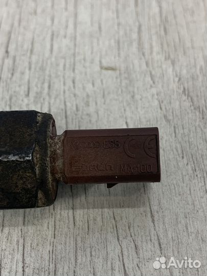 Датчик заднего хода Volkswagen polo 5