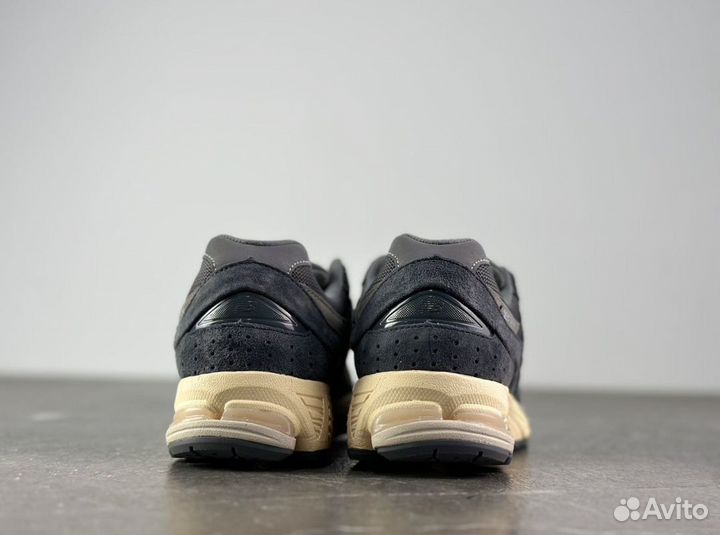 Кроссовки New Balance 2002r