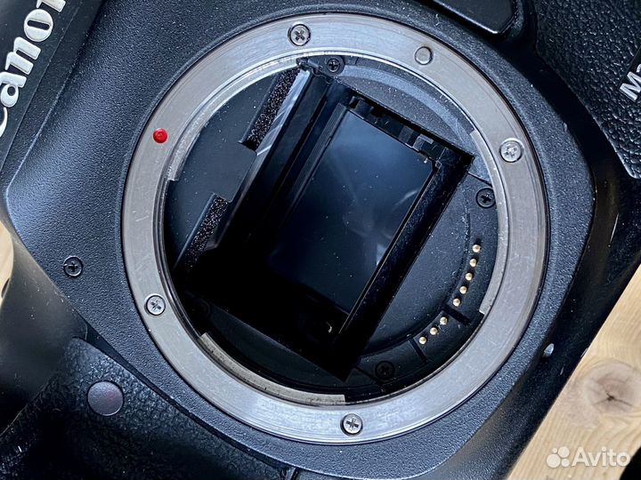 Зеркальный фотоаппарат EOS Canon 5D Mark iii