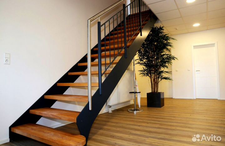 Лестница на монокосоуре