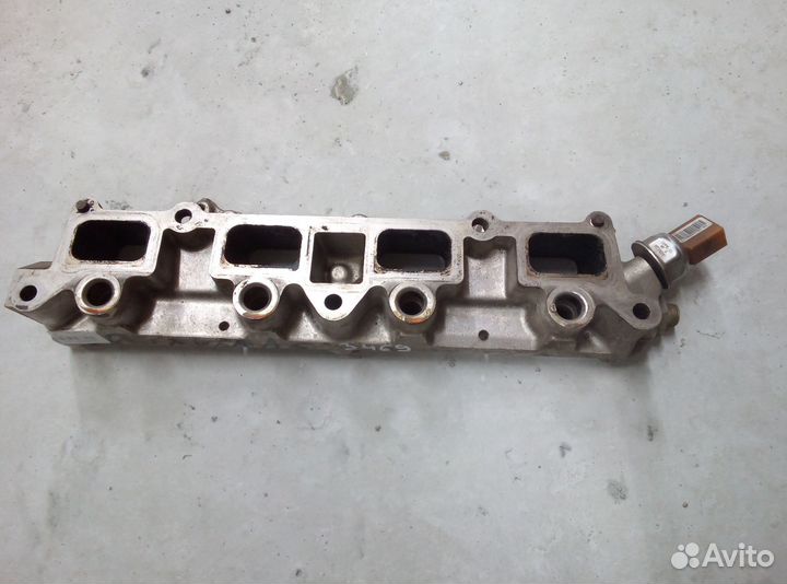 Рейка топливная (рампа) V1,4 (caxa) Octavia