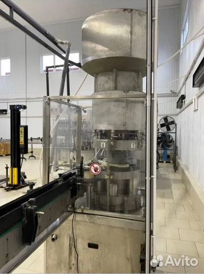 Автомат Укупор корковой пробки шампанского