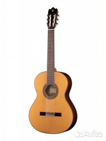 Классическая гитара Alhambra 843 Classical Cadete