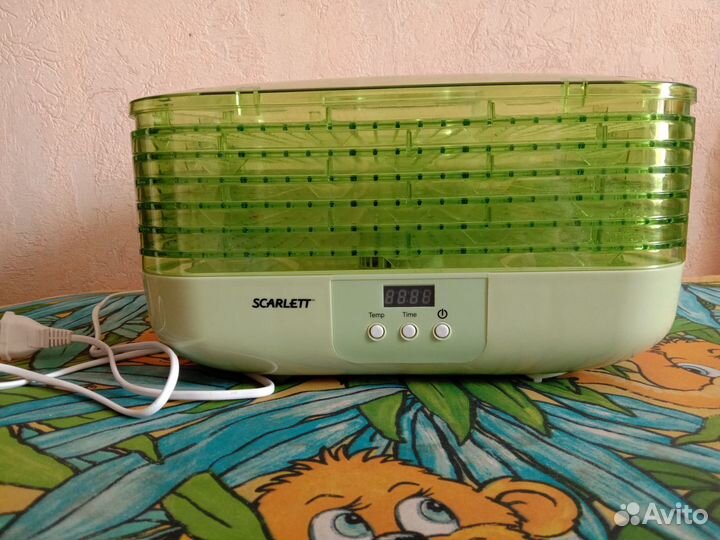 Сушитель для овощей и фруктов Scarlett