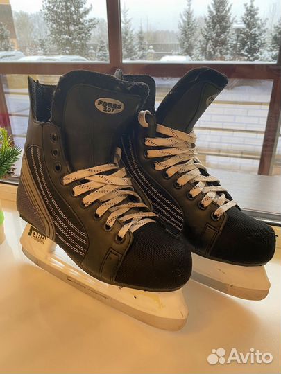 Коньки хоккейные 43 размер