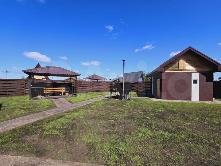 Дом 95 м² на участке 9,5 сот.