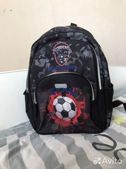 Рюкзак школьный