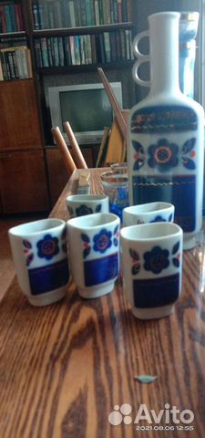 Графин со стопками