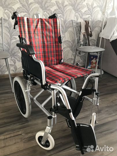 Кресло коляска инвалидная
