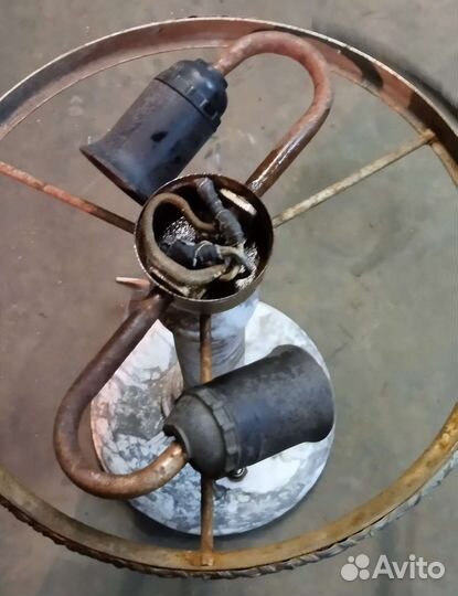 Старинная настольная лампа