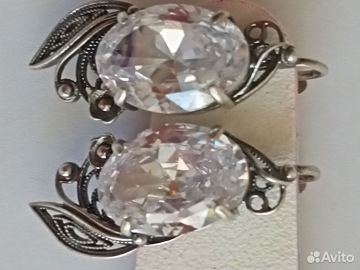 Крупные шикарные серьги серебро с фионитом