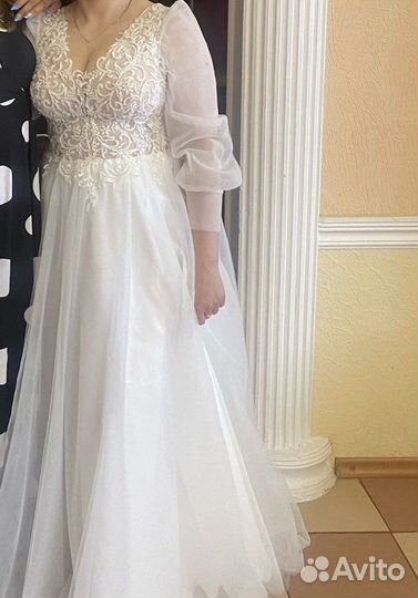 Свадебное платье