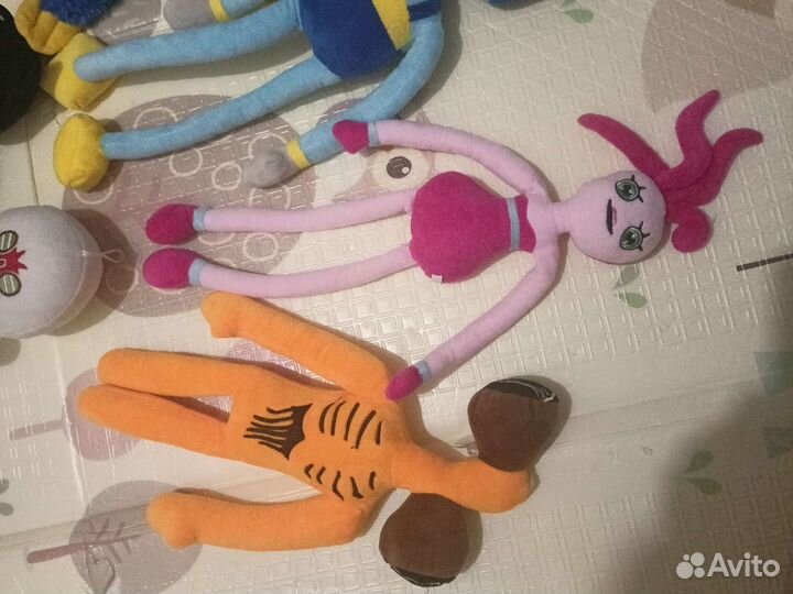 Набор:хаггивагги,сиреноголовый,картункет,и другие