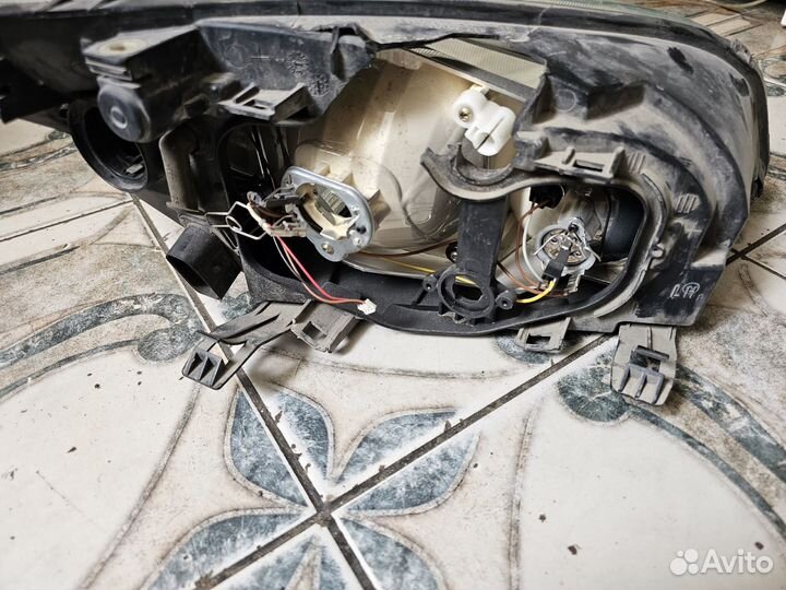 Фара Ford Focus II