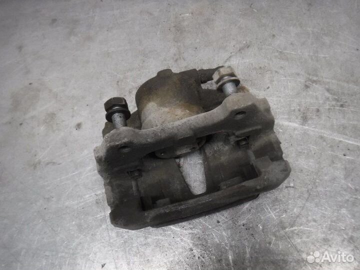 Суппорт передний правый Opel Corsa D Z12XEP 2007