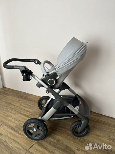 Коляска stokke