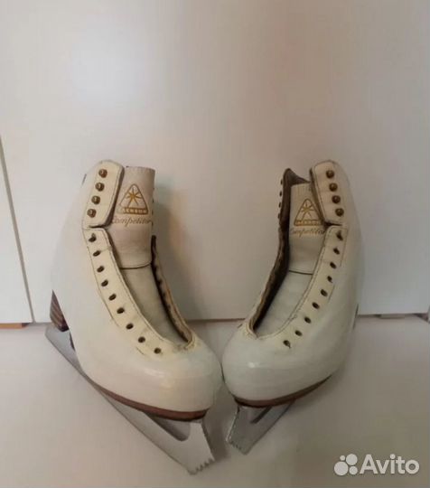 Фигурные коньки jackson