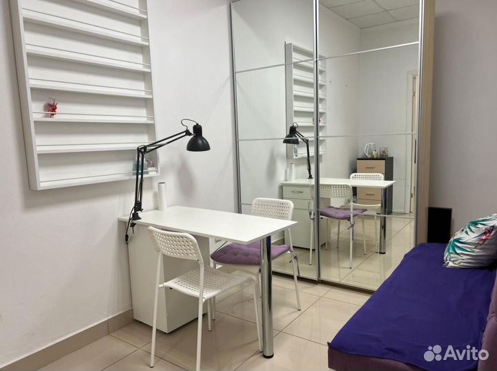 Аренда кабинета маникюристу и коесло парикмахеру