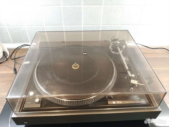Проигрыватель винила Dual CS606
