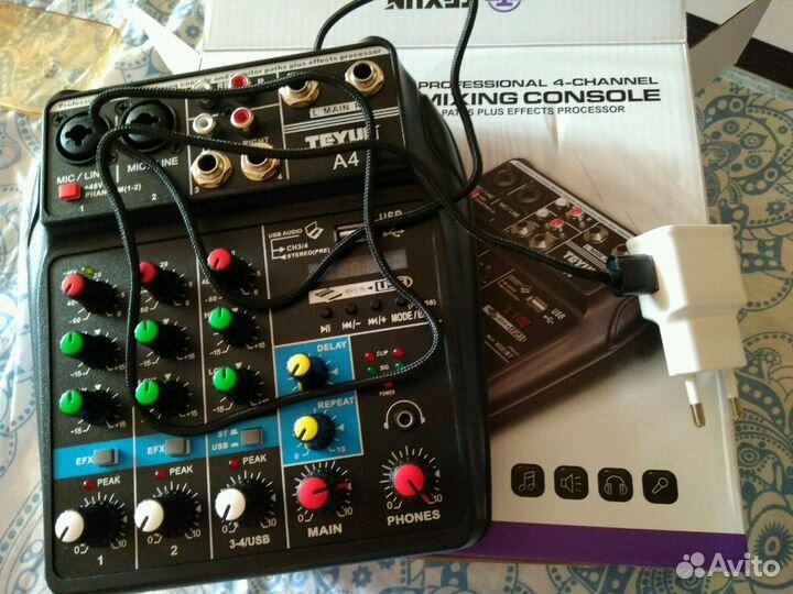 Пульт микшерный