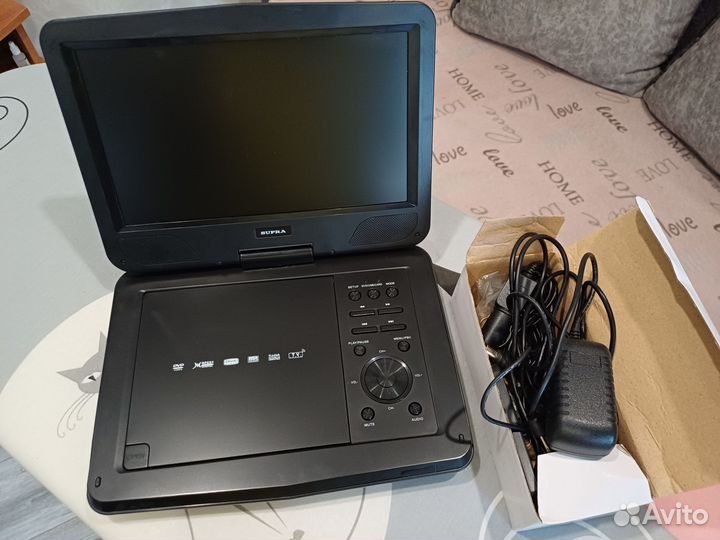 Портативный DVD проигрыватель
