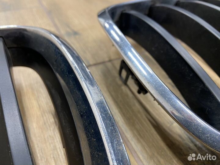 Ноздри решетки BMW X5 (e70) Оригинал