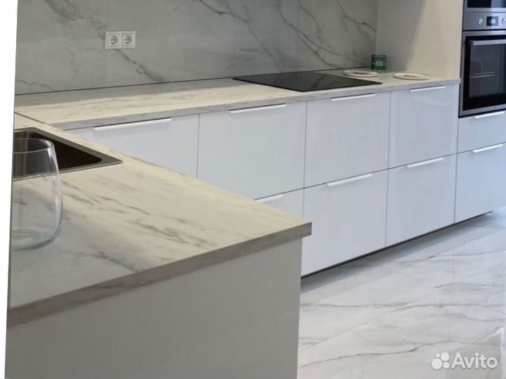 Столешница для кухни каменная Staron Metal 370х60